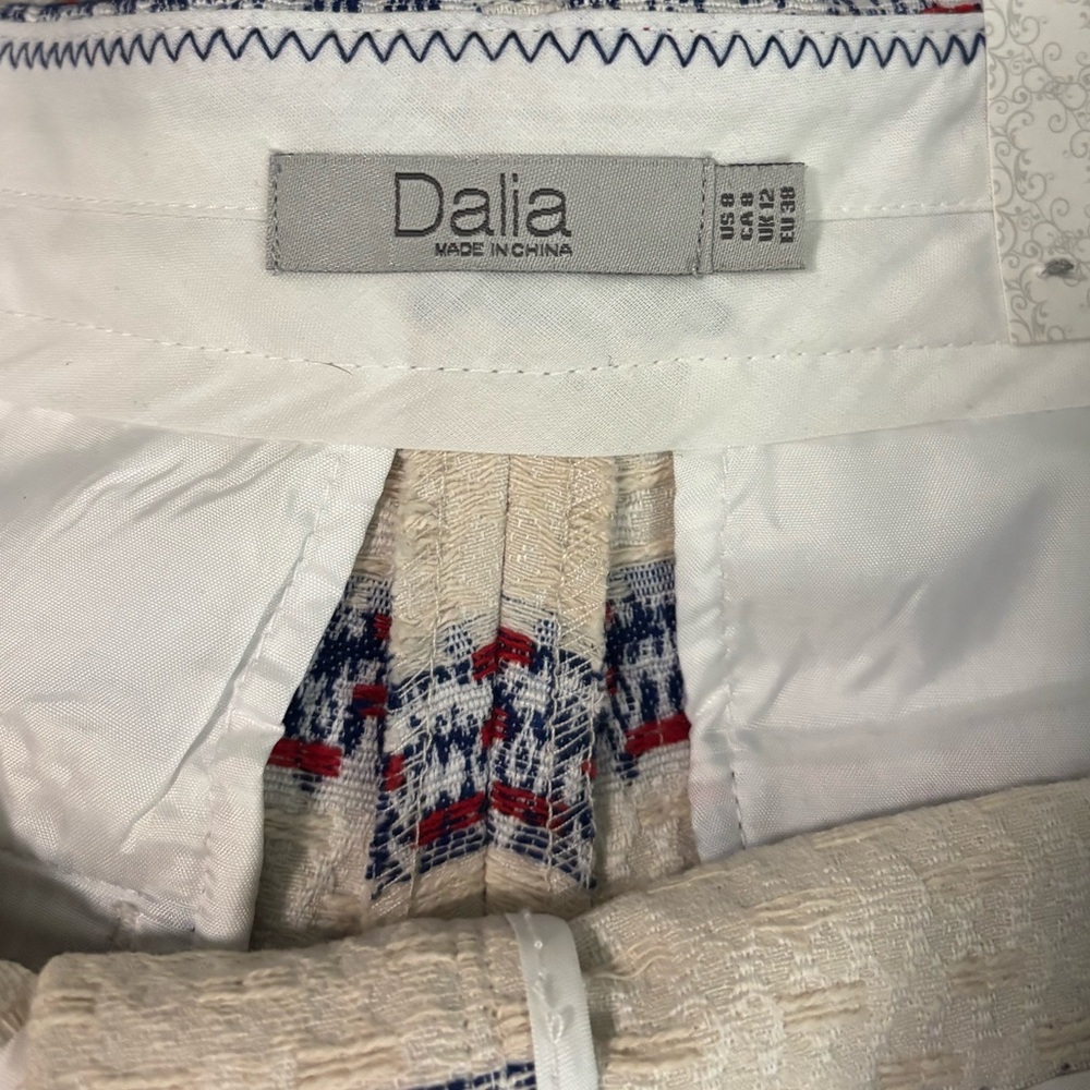 Dalia Patterned Shorts - Picture 2 of 3